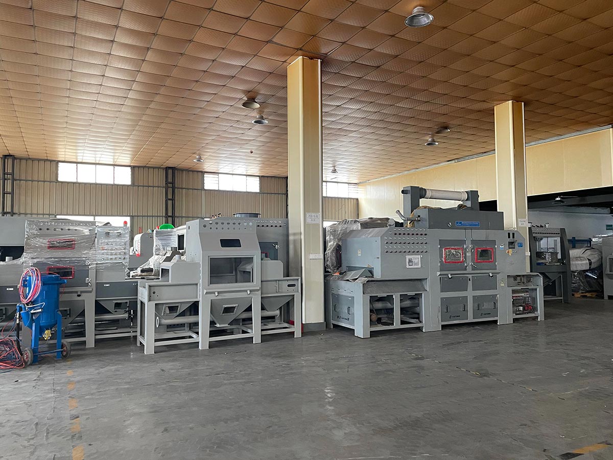 深圳鑫百通噴砂機(jī)生產(chǎn)車間實(shí)拍圖片